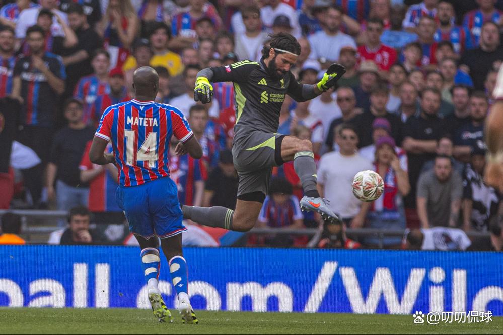 包含太狠了！今晨武汉三镇备战社区盾克里夫兰骑士门线救险备战欧联，埃因霍温迎中超关键赛的词条